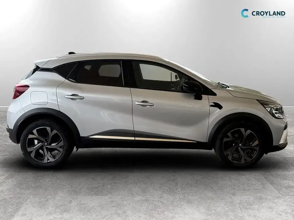 Used Renault Captur Engineered 157 HP (115 kW) 2023 Grey SUV
