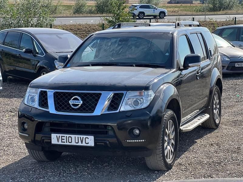 Black Used 2010 Nissan Pathfinder Tekna SUV | £3,488 (Super price) - Image 1/4