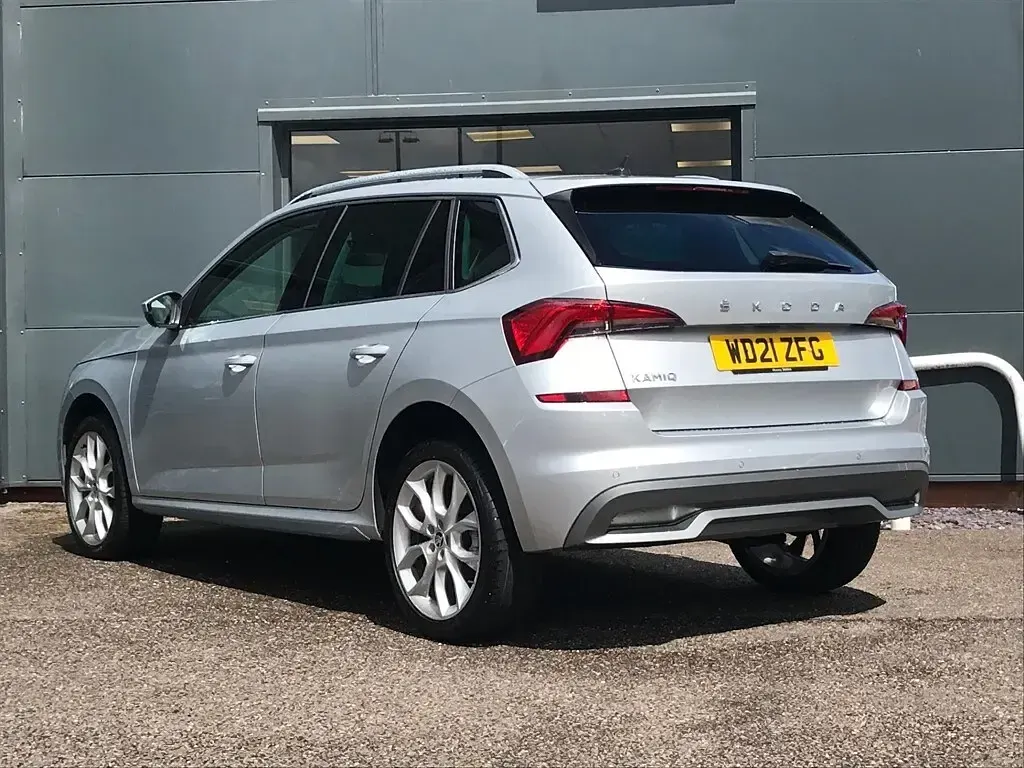 Used Skoda Kamiq SE L 110 HP (80 kW) 2021 Silver SUV