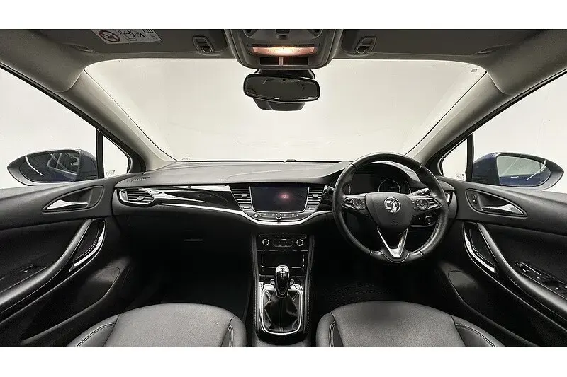 Used Vauxhall Astra Elite 145 HP (106 kW) 2020 Blue Hatchback