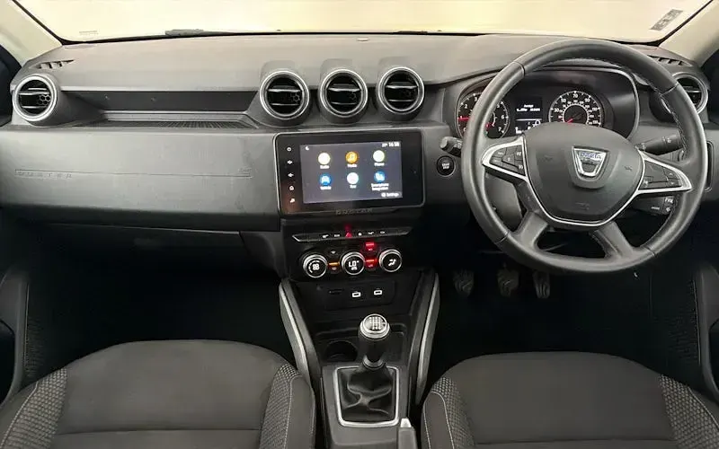 Used Dacia Duster Prestige 91 HP (66 kW) 2022 White SUV