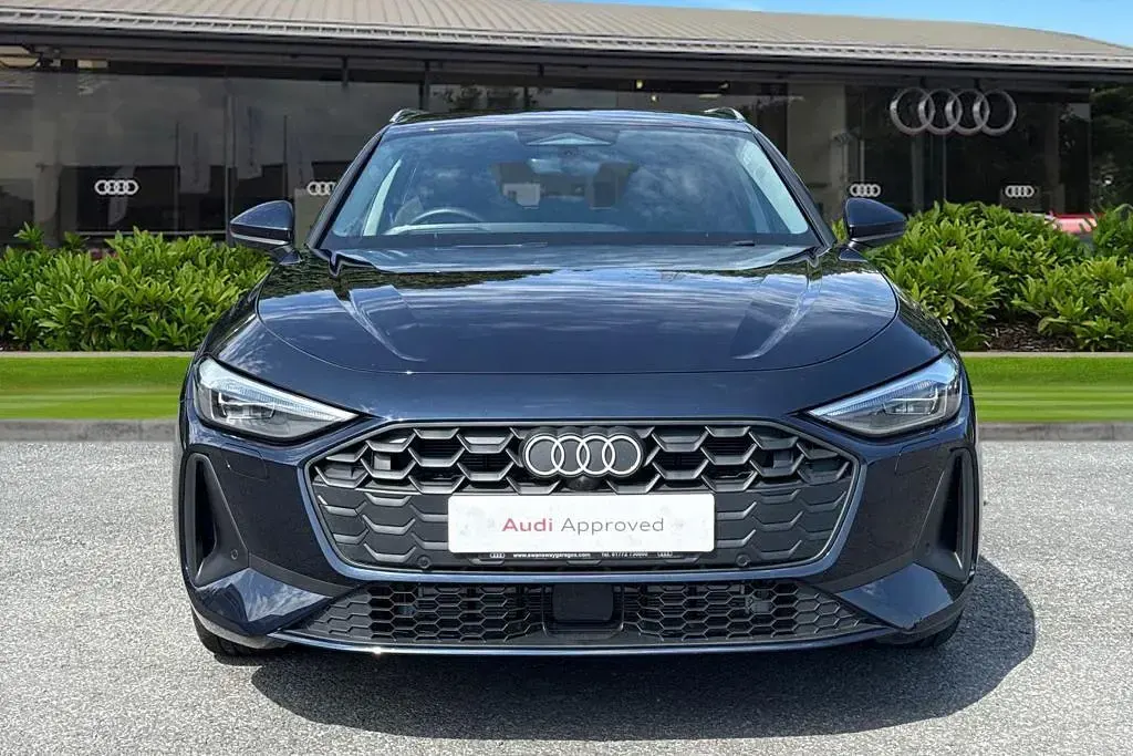 Used Audi A5 Comfort 299 HP (219 kW) 2026 Blue Estate