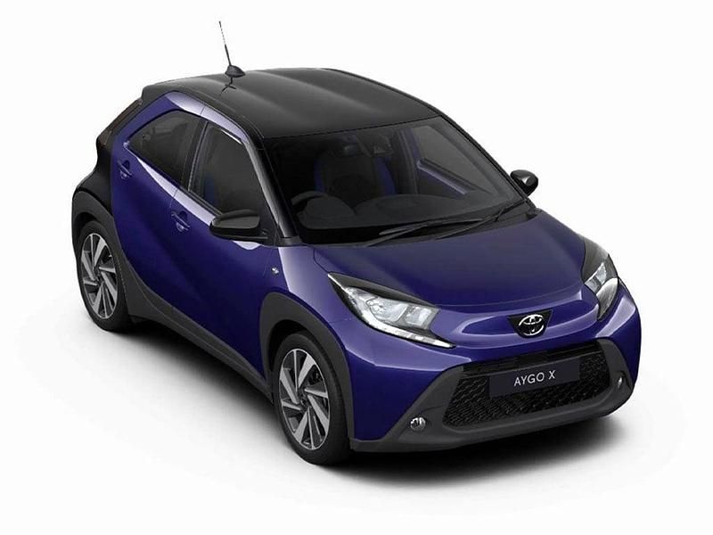 Juniper blue with black New 2025 Toyota Aygo X SUV | £18,485 - Image 1/4