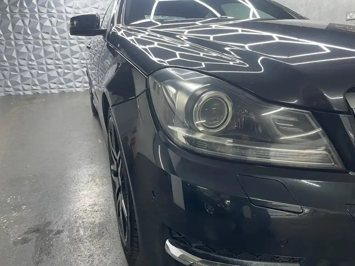 Begagnad Mercedes C250 AMG 2013 Svart Sportkupé