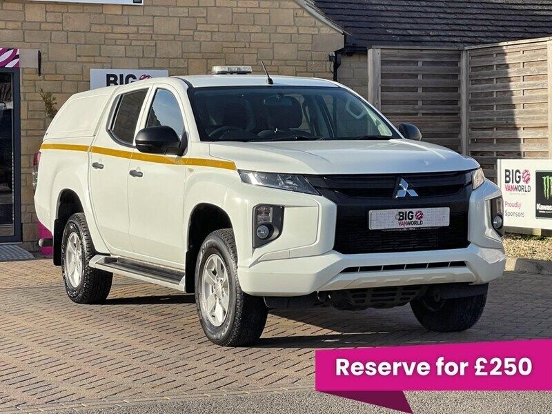 White Used 2020 Mitsubishi L200 Top Pickup | £10,994 (Super price) - Image 1/2