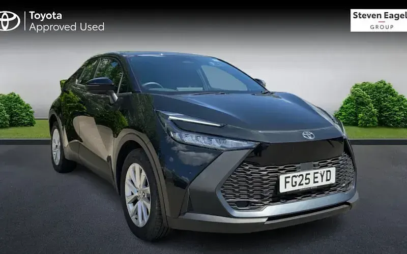 Used Toyota C-HR 140 HP (102 kW) 2026 SUV
