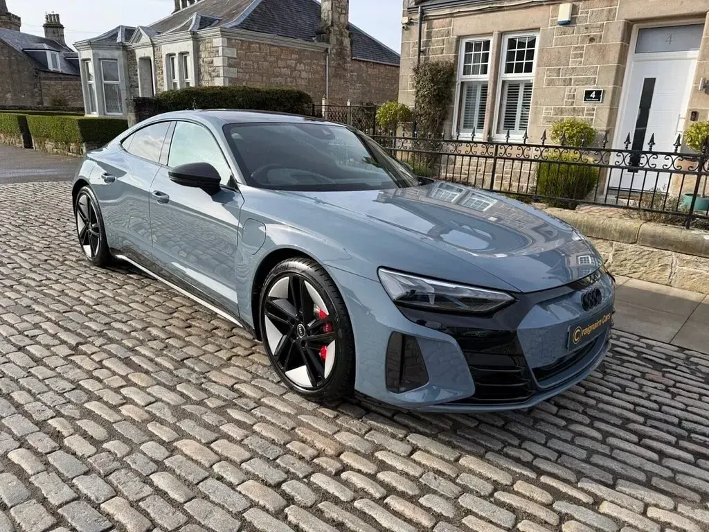 Used Audi RS e-tron GT Business 439 kW (598 HP) 2021 Grey Sedan