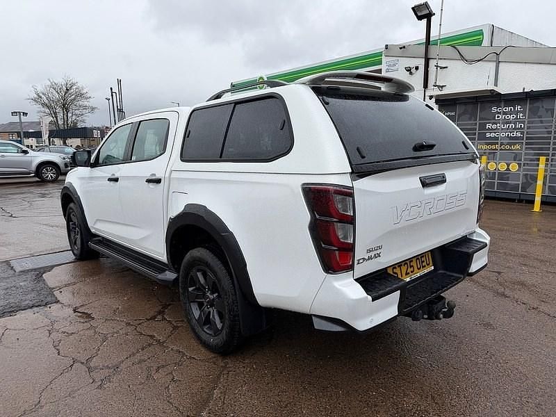 Used Isuzu D-Max 163 HP (119 kW) 2025 White Pickup