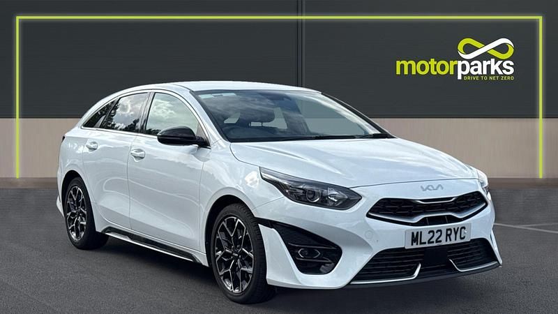 Clear white gloss Used 2022 Kia ProCeed GT-Line Hatchback | £15,000 (Fair price) - Image 1/4