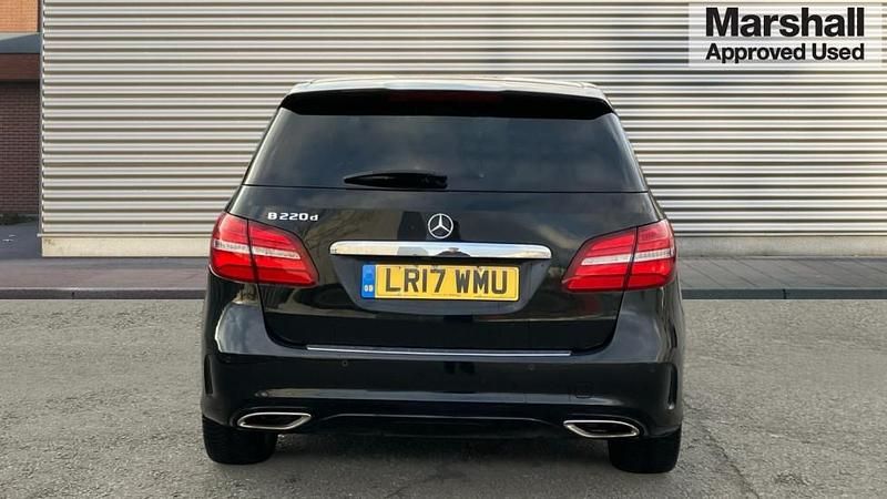Used Mercedes B220 AMG Line Premium 177 HP (130 kW) 2017 Black MPV