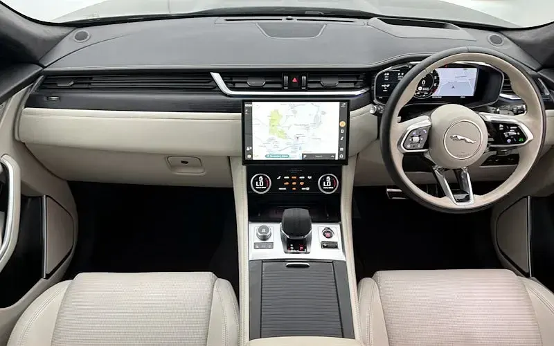 Used Jaguar F-Pace R-Dynamic 404 HP (297 kW) 2024 Blue SUV