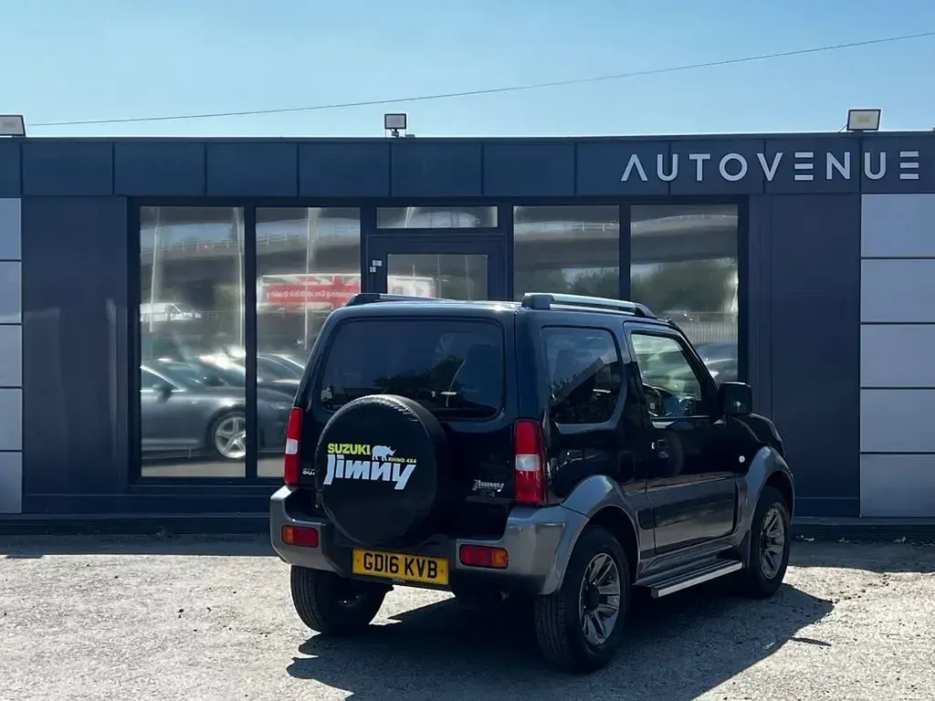 Used Suzuki Jimny SZ4 85 HP (62 kW) 2016 Black/grey SUV