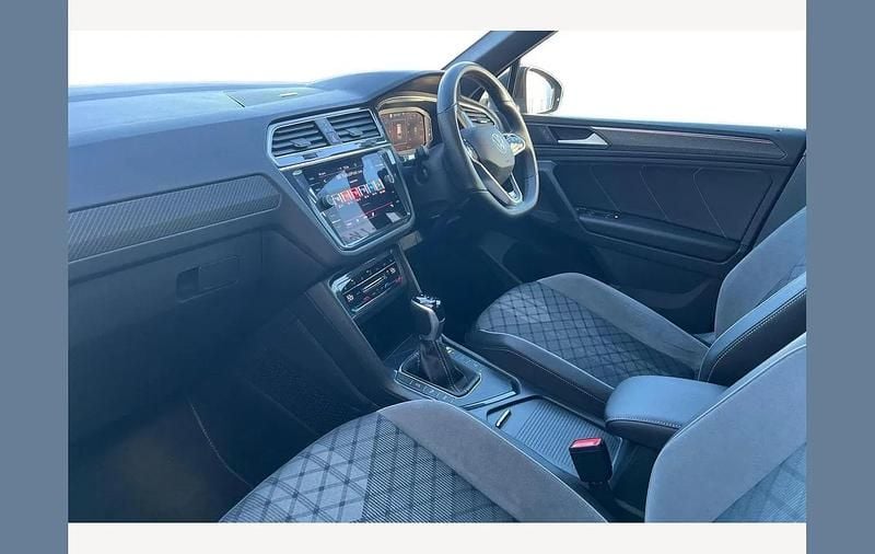Used VW Tiguan R-line 150 HP (110 kW) 2023 Black SUV