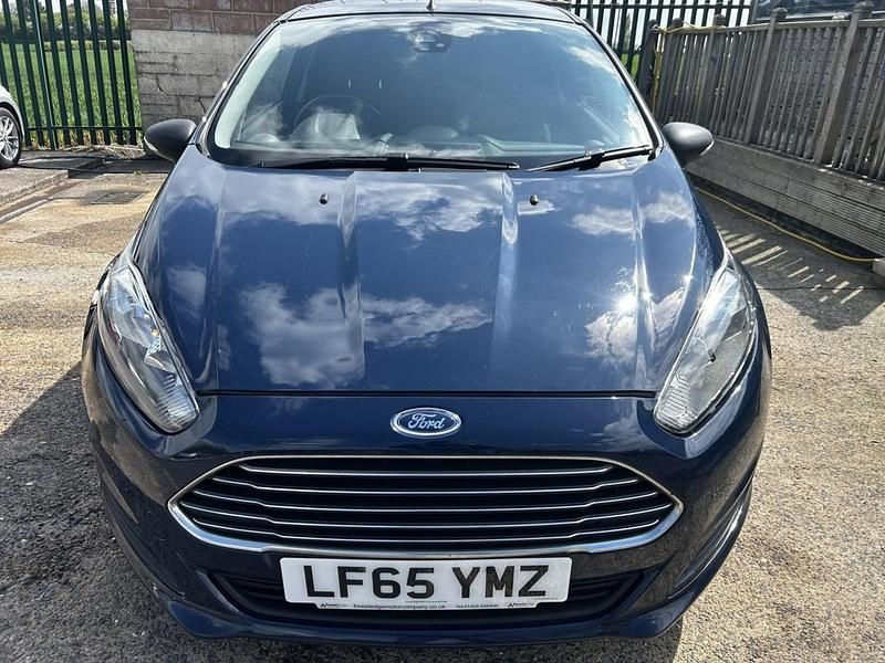 Usado Ford Fiesta 2015 Azul Van