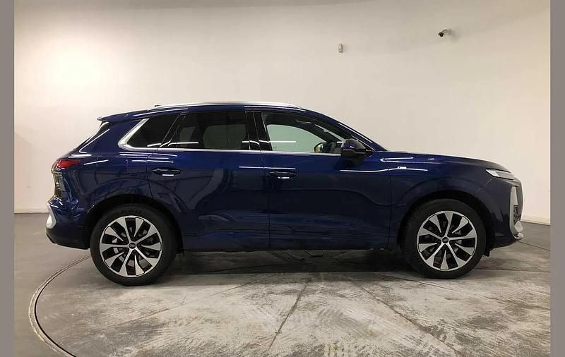 Used Audi Q3 S-Line 147 HP (108 kW) 2025 Blue SUV