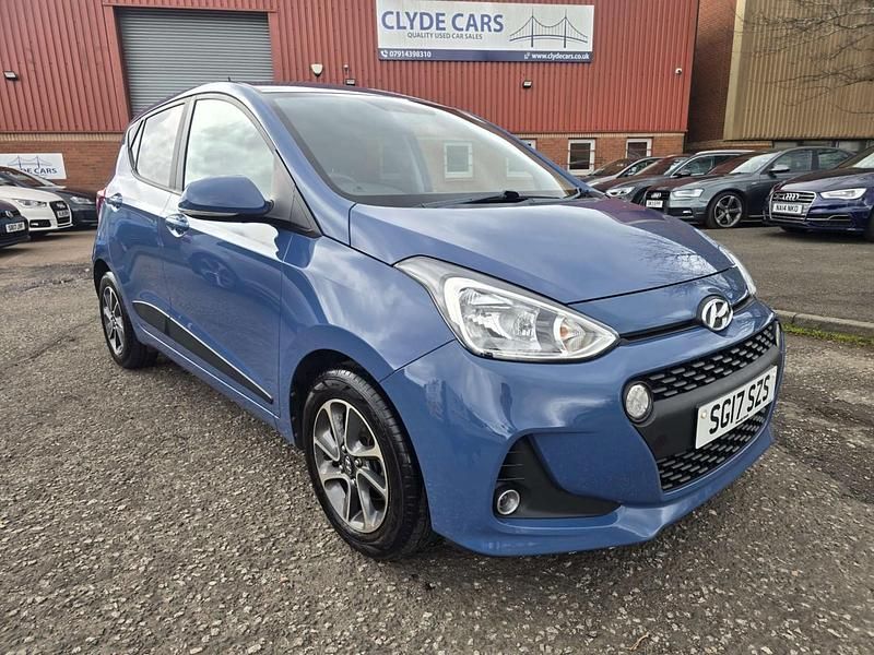 Used Hyundai i10 Premium 66 HP (48 kW) 2017 Blue Hatchback