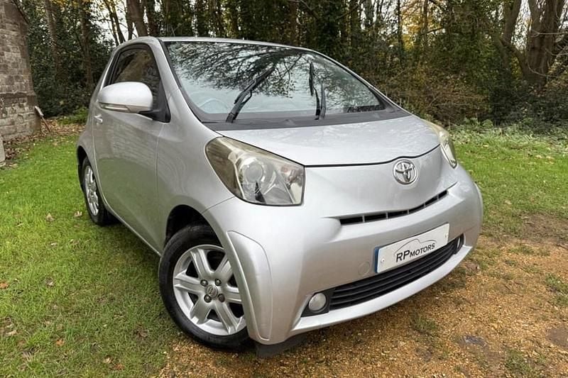 Silver Used 2009 Toyota iQ Hatchback | £2,995 (A bit pricey) - Image 1/1