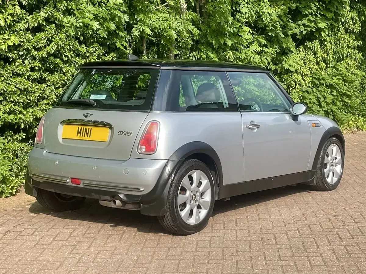 Used Mini Cooper Hatch 2006 Pure silver metallic Hatchback