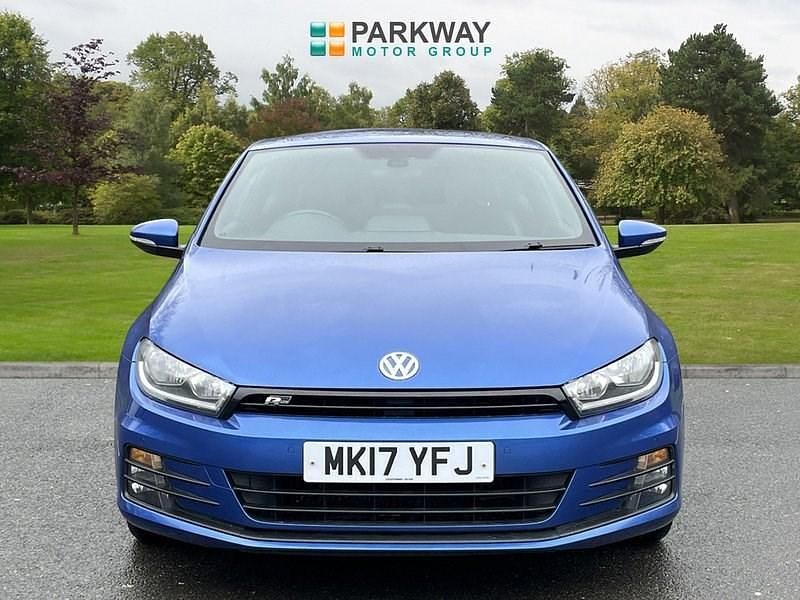 Begagnad VW Scirocco R-line 2017 Blå Sportkupé
