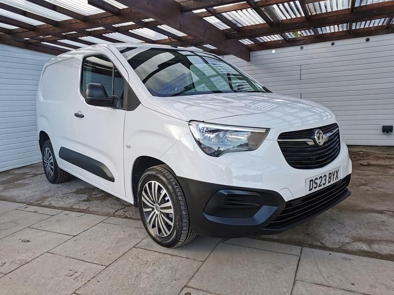 Used Vauxhall Combo 2023 White MPV