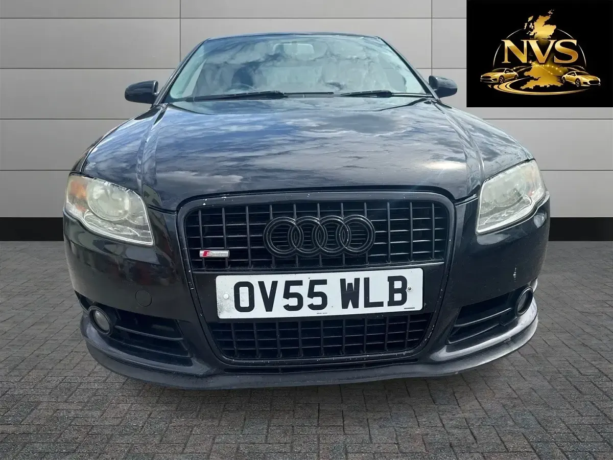 Begagnad Audi A4 2005 Svart Sedan