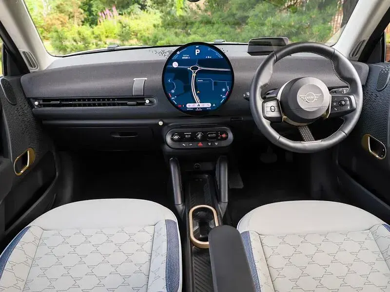 Used Mini Cooper SE Hatch 160 kW (218 HP) 2024 Silver Hatchback