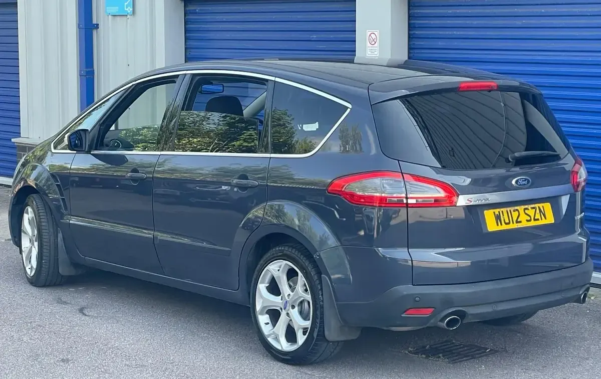 Used Ford S-MAX Titanium 200 HP (147 kW) 2012 Grey MPV