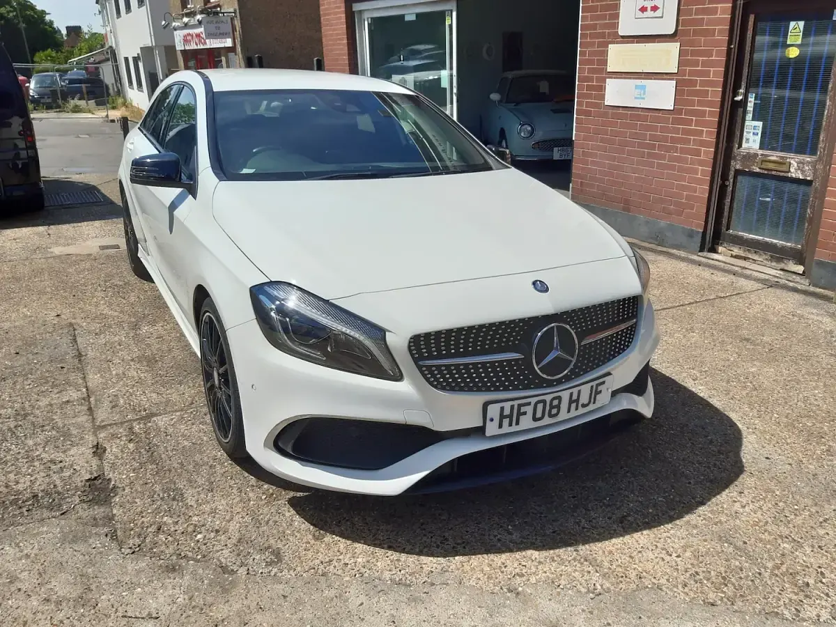 Used Mercedes A180 AMG Line Premium 2016 White Hatchback