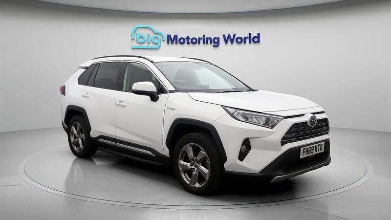 Used 2020 Toyota RAV4 Hybrid Design SUV | £20,100 (Good price) - Image 1/4