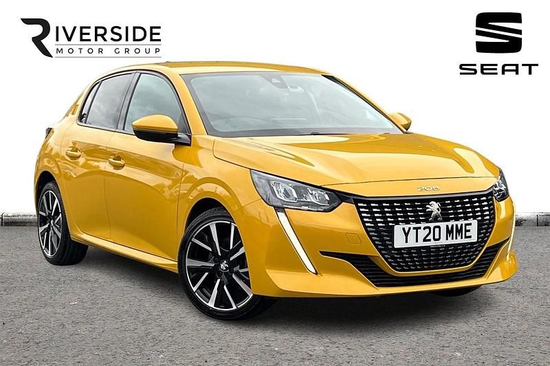 Used Peugeot 208 Allure 101 HP (74 kW) 2020 Faro yellow Hatchback