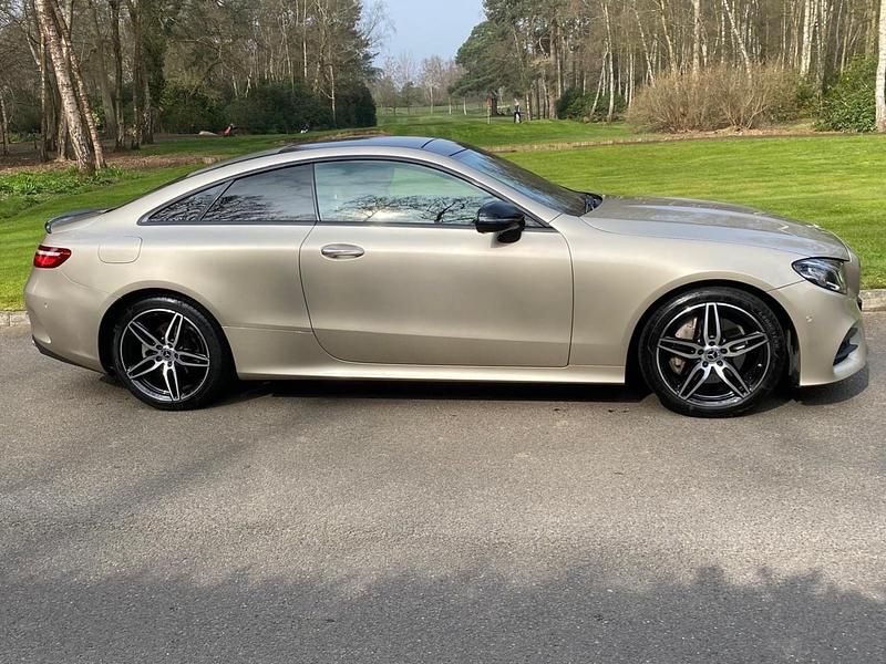 Used Mercedes E220 AMG Line Premium 194 HP (142 kW) 2018 Silver Coupe