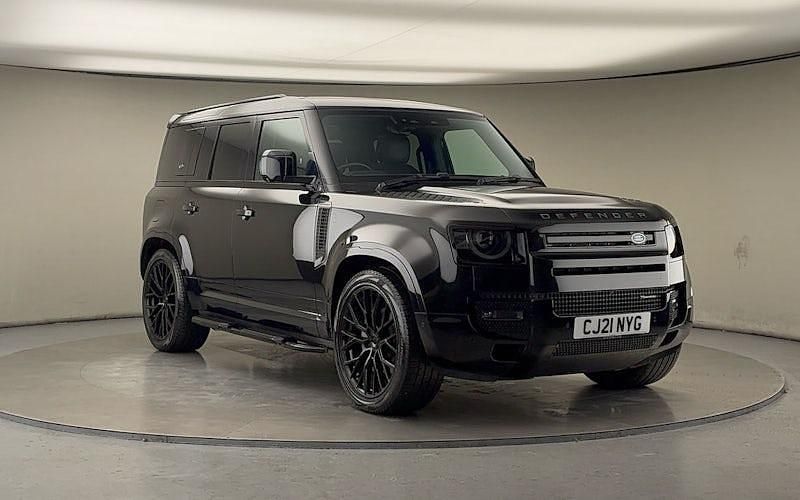 Used 2024 Land Rover Defender HSE Dynamic Estate | £55,500 (Super price) - Image 1/4