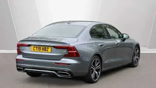 Used Volvo S60 R-Design 250 HP (183 kW) 2019 Sedan