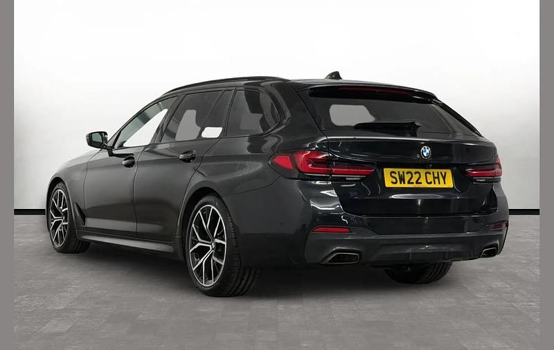 Usado BMW 530 M Sport 281 CV (206 kW) 2022 Negro Familiar