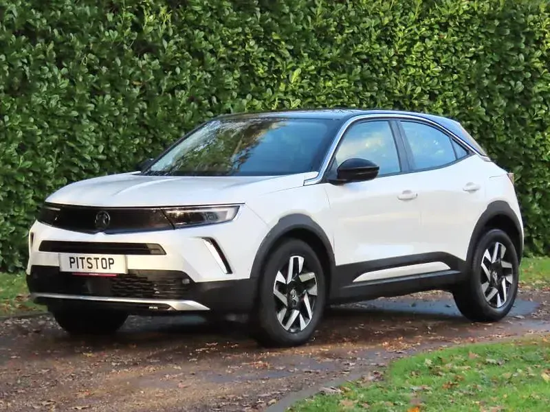 Used Vauxhall Mokka Elite 130 HP (95 kW) 2021 White SUV