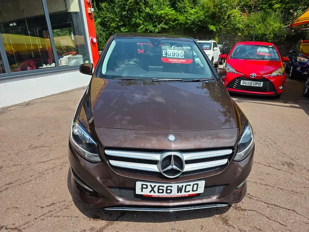 Used Mercedes B180 107 HP (78 kW) 2016 Bronze Hatchback