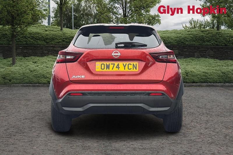 Used Nissan Juke N-Connecta 114 HP (83 kW) 2025 Red SUV