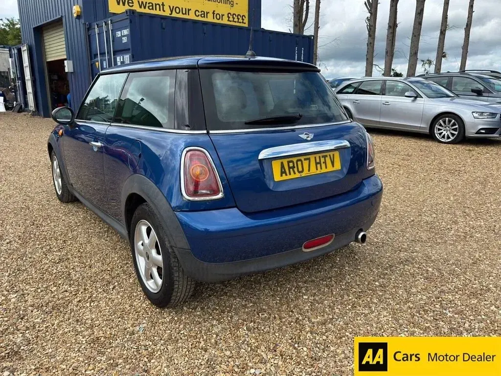 Used Mini ONE Hatch 95 HP (69 kW) 2007 Blue Hatchback