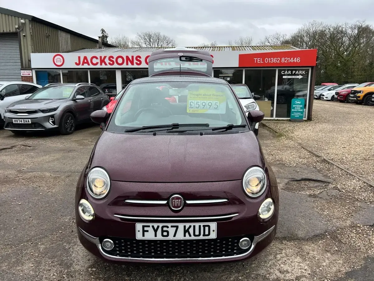 Used Fiat 500 Lounge 69 HP (50 kW) 2017 Red Hatchback