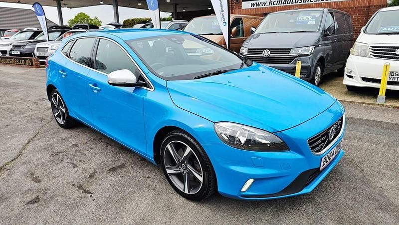 Used Volvo V40 R-Design 150 HP (110 kW) 2014 Blue Hatchback