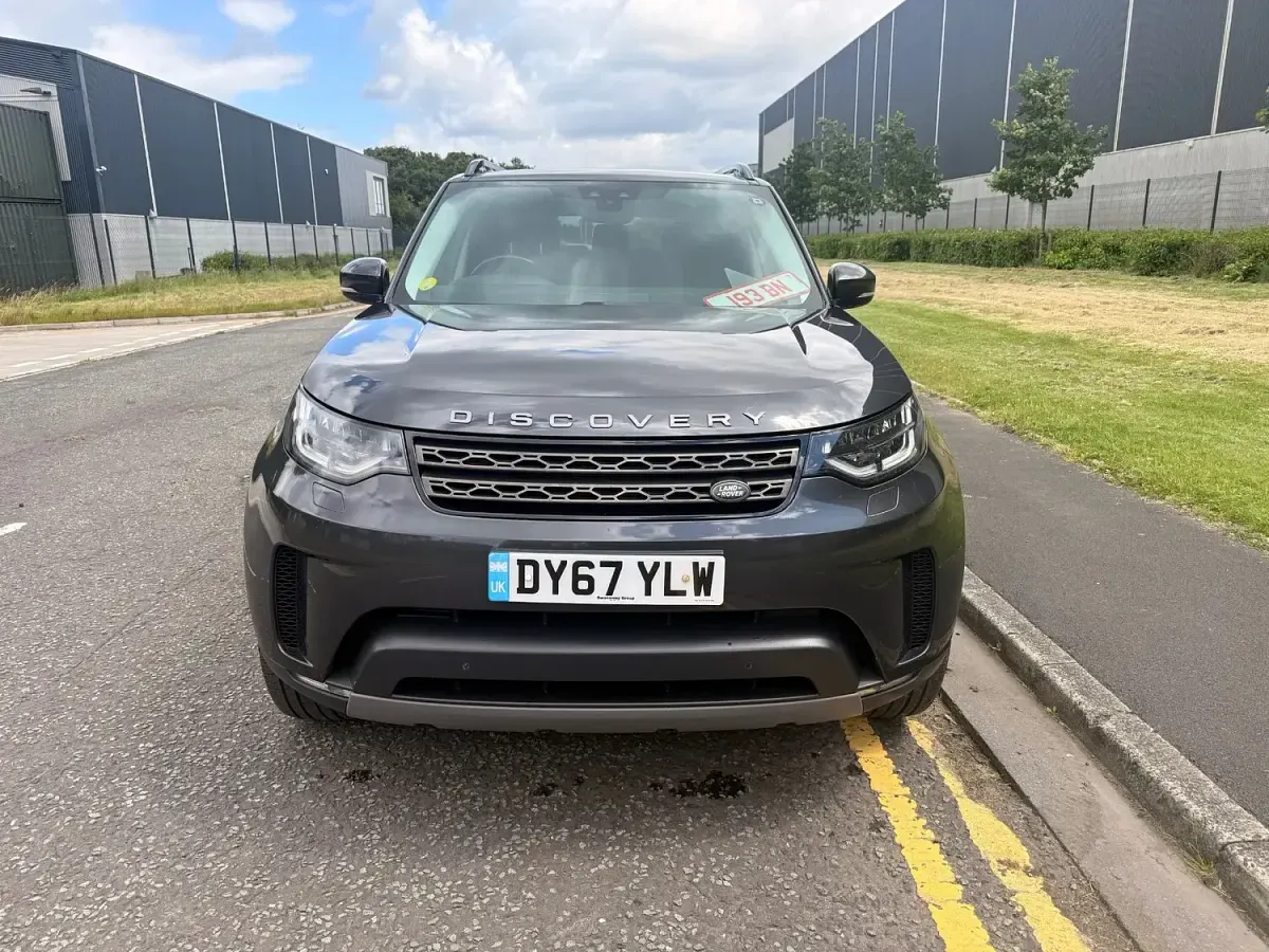 Used Land Rover Discovery 5 SE 258 HP (189 kW) 2017 Grey SUV