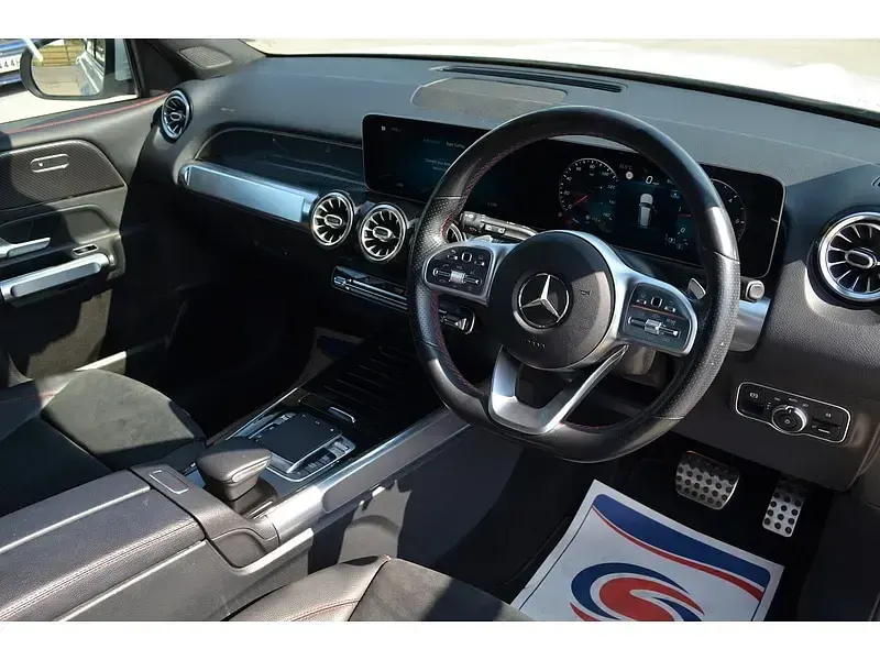 Used Mercedes GLB220 AMG Line Premium 190 HP (139 kW) 2020 White SUV