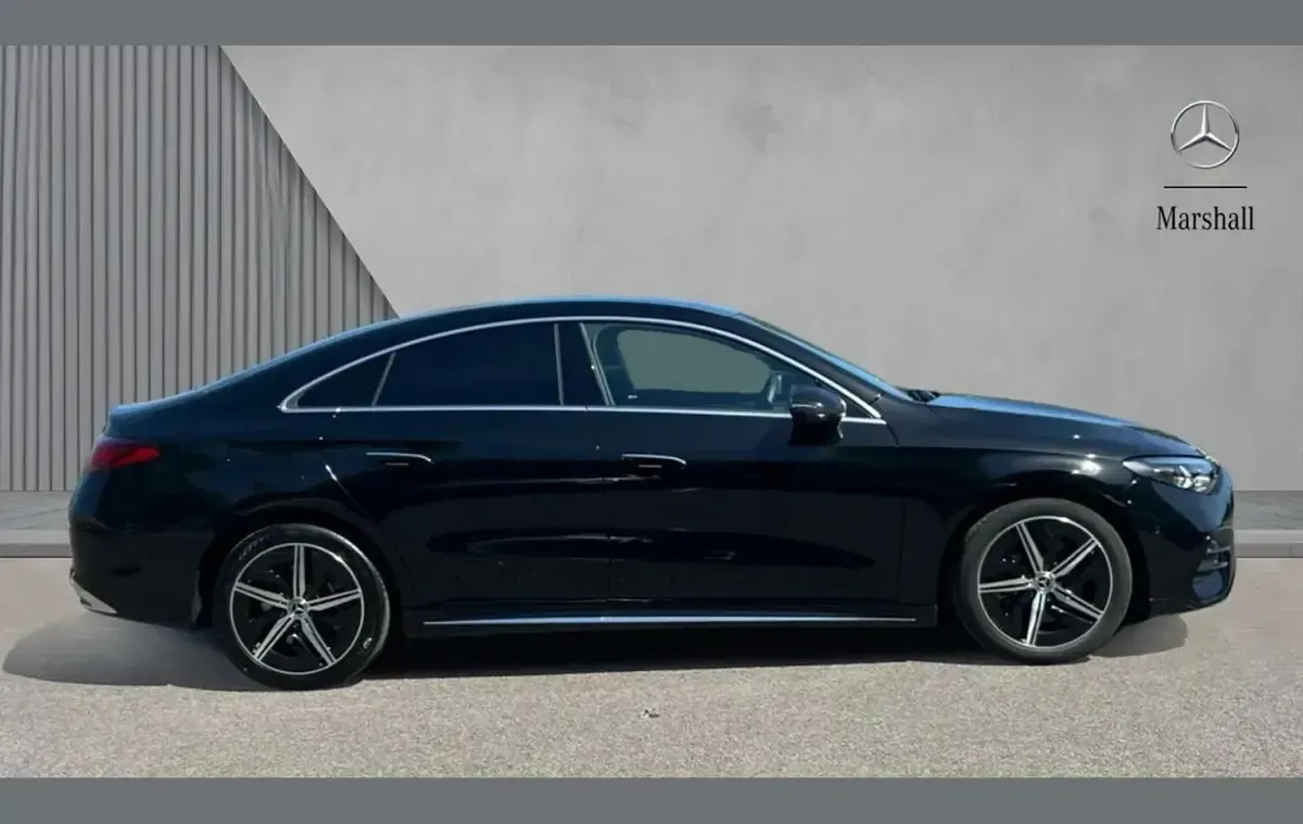 Usado Mercedes CLA 250+ AMG line 200 kW (272 CV) 2025 Negro Berlina