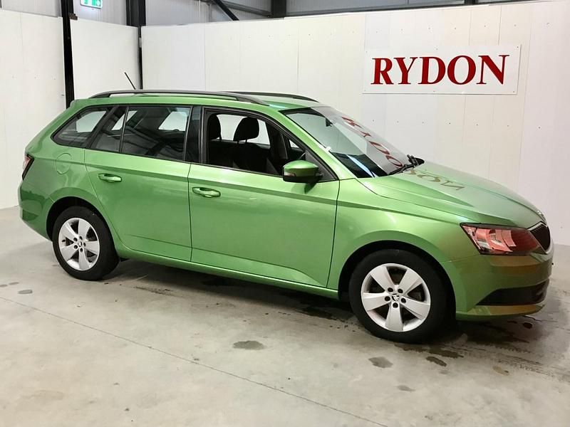 Green Used 2016 Skoda Fabia SE Estate | £6,995 (Fair price) - Image 1/4
