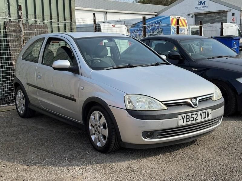 Used Vauxhall Corsa 75 HP (55 kW) 2003 Silver Hatchback