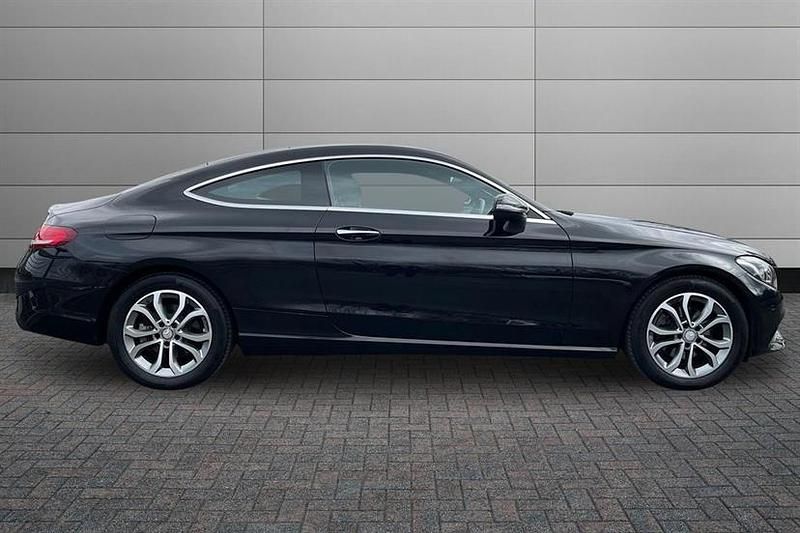 Used Mercedes C200 Premium Plus 184 HP (135 kW) 2016 Black Coupe