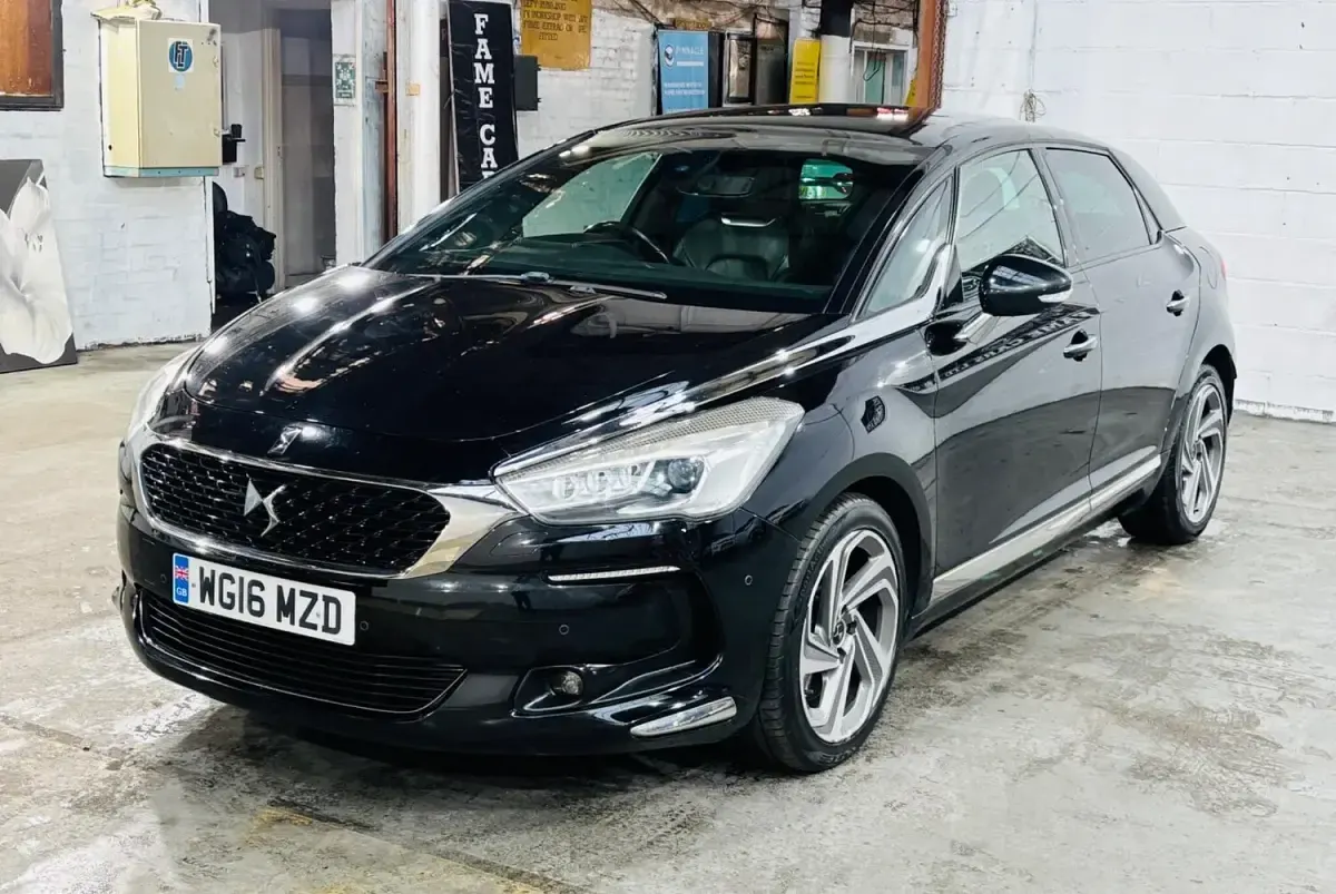 Used DS Automobiles DS5 Prestige 180 HP (132 kW) 2016 Black Hatchback