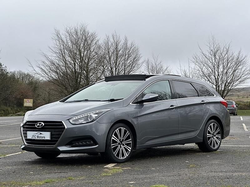 Used Hyundai i40 Premium 141 HP (103 kW) 2017 Silver Estate