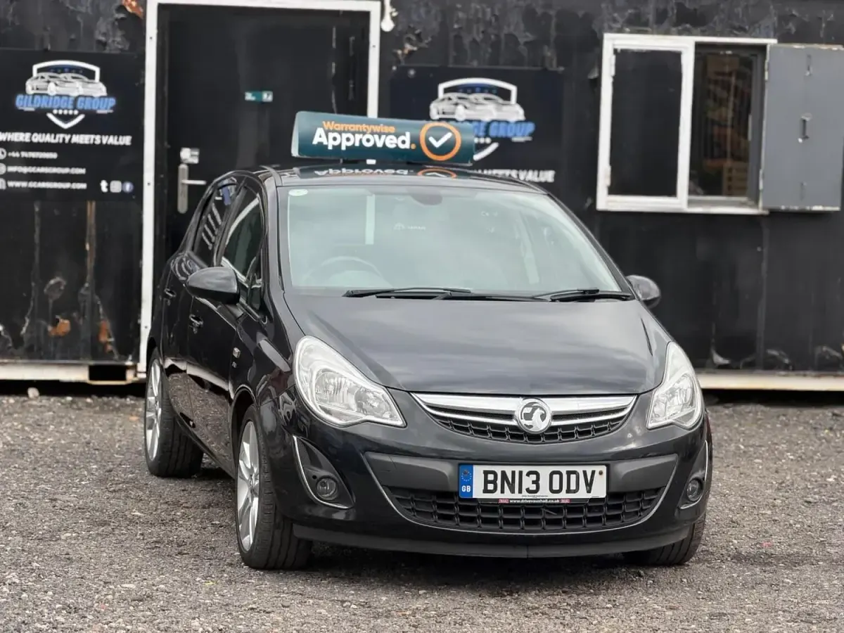 Used Vauxhall Corsa 100 HP (73 kW) 2013 Black Hatchback