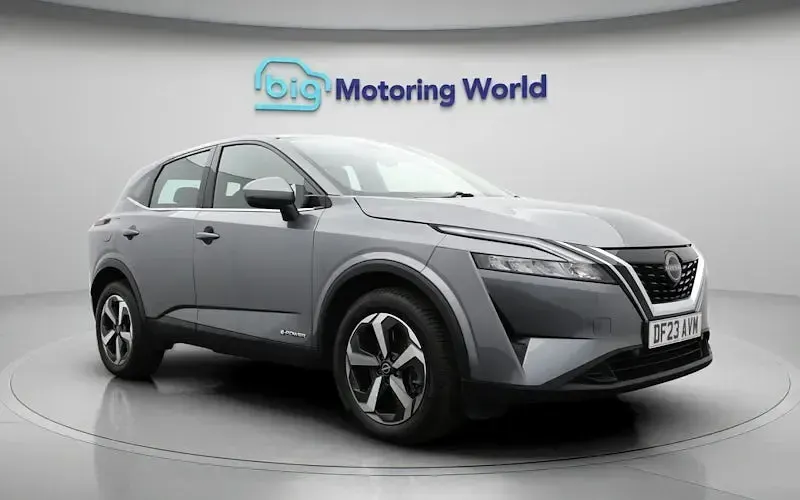 Gebraucht Nissan Qashqai Acenta Premium 190 PS (139 kW) 2023 Grau SUV